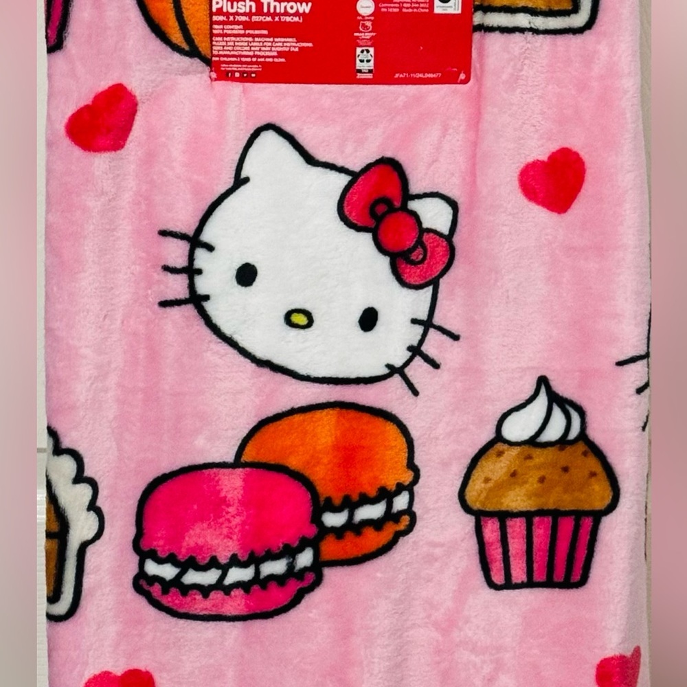 New Helll Kitty Pumpkin Pie, macaroons Blanket